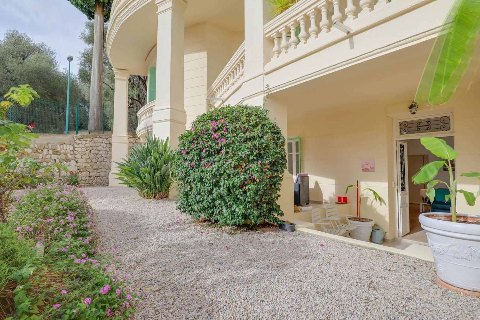 מנטון "Le Garavan Palace" Idyllique, Proche Gare Et Plage מראה חיצוני תמונה