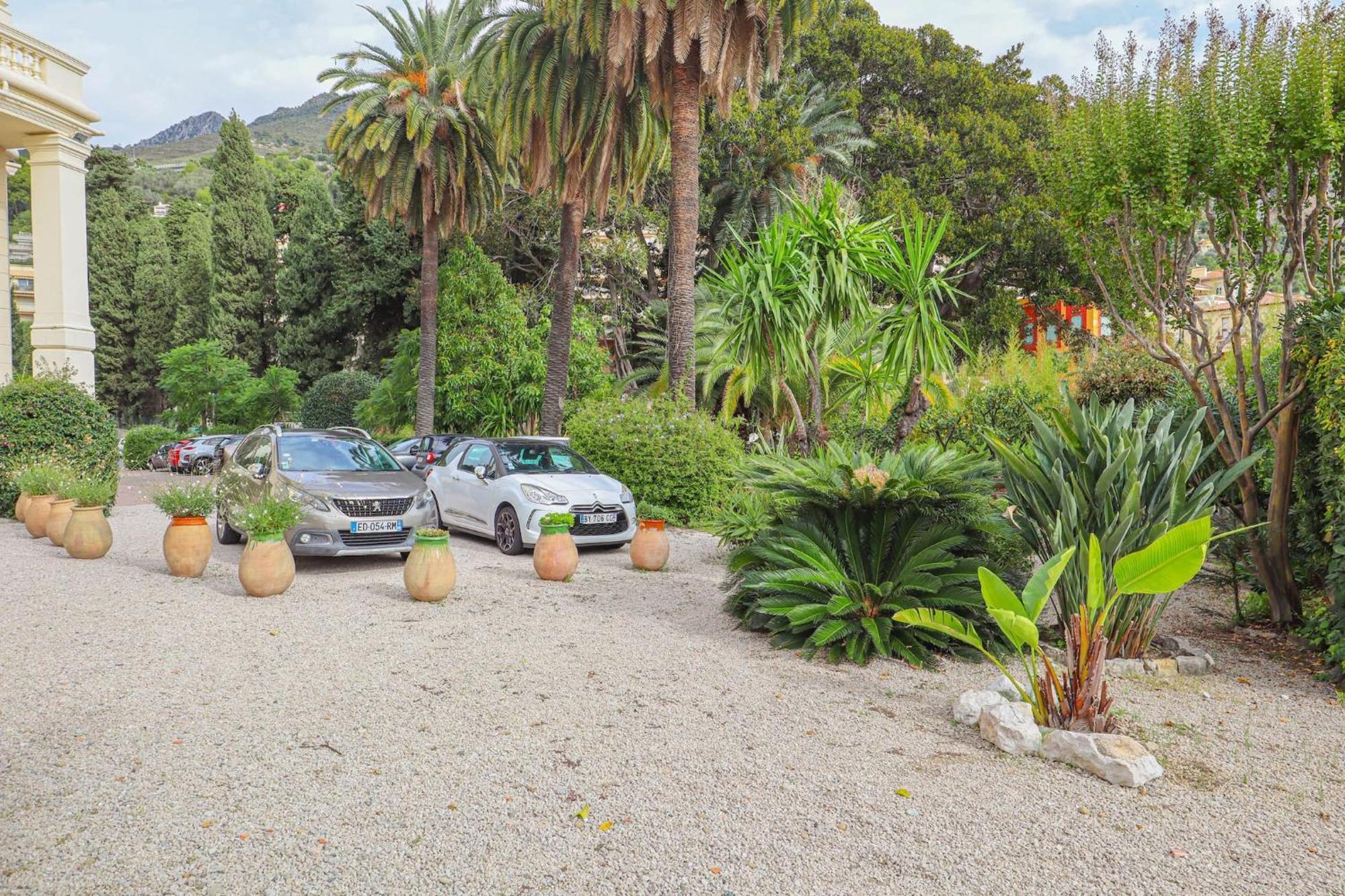 מנטון "Le Garavan Palace" Idyllique, Proche Gare Et Plage מראה חיצוני תמונה
